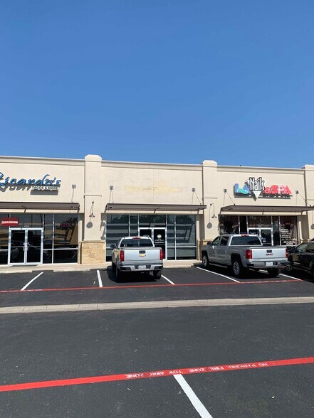 More Photos Of 143-151 Exchange Blvd, Hutto Unknown For Lease