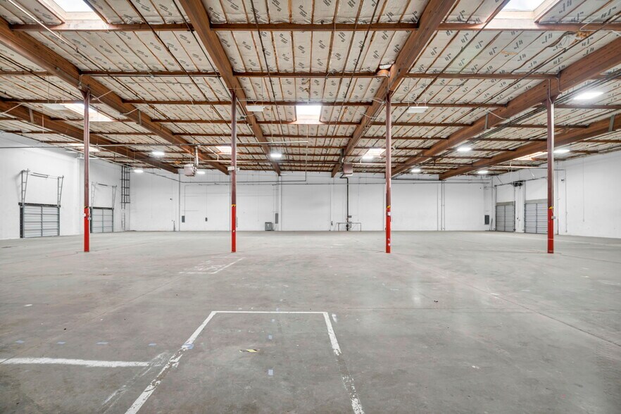More Photos Of 875 Deming Way, Sparks Industrial For Lease