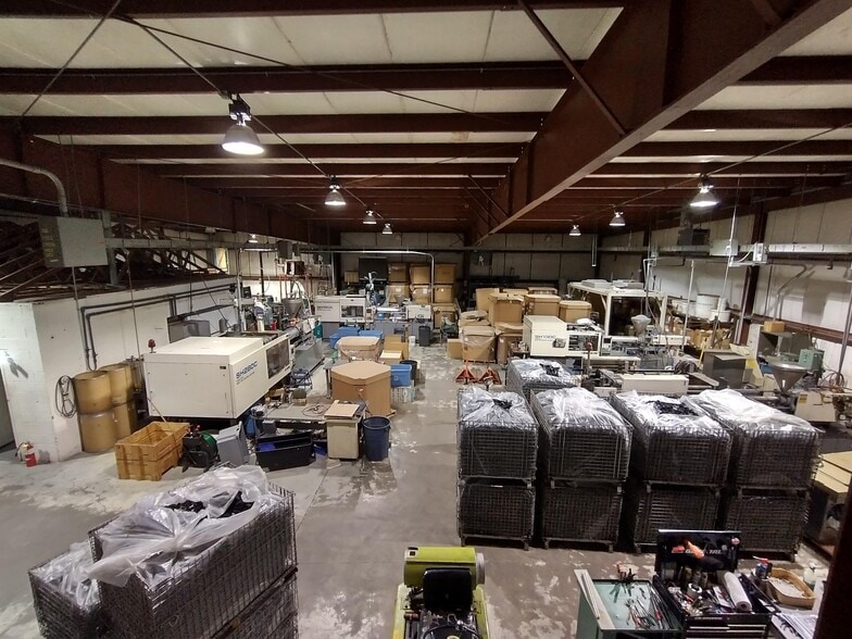 More Photos Of 382 Southampton Rd, Westfield Warehouse For Sale