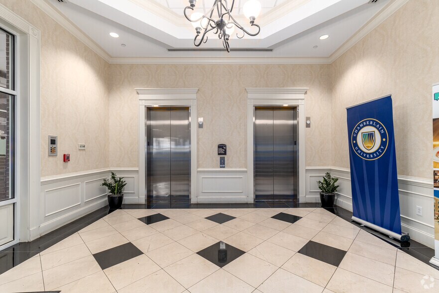 More Photos Of 2015 Ayrsley Town Blvd, Charlotte Coworking Space