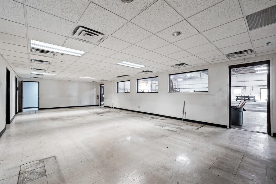 More Photos Of 69150 Skinner Dr, Richmond Warehouse For Sale