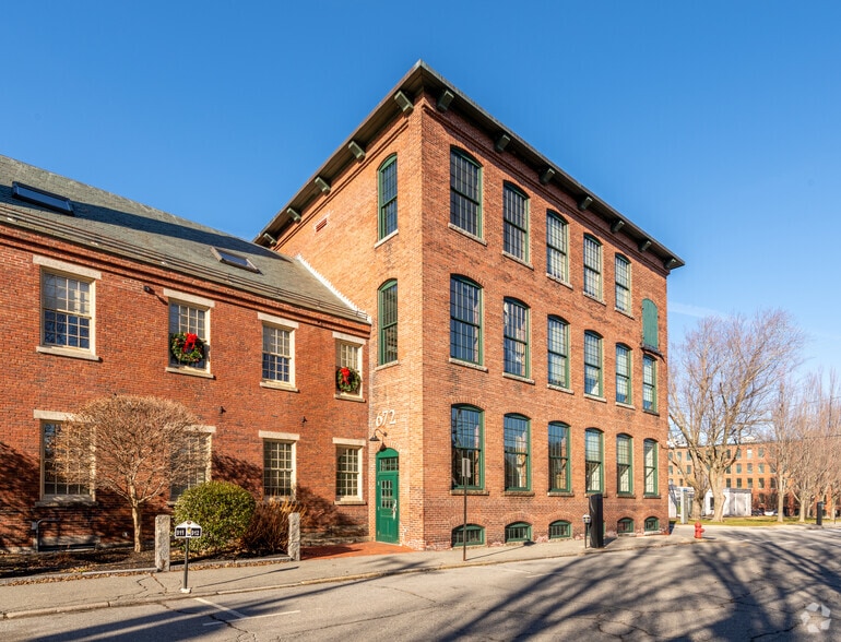 More Photos Of 175 Cabot St, Lowell Unknown For Lease