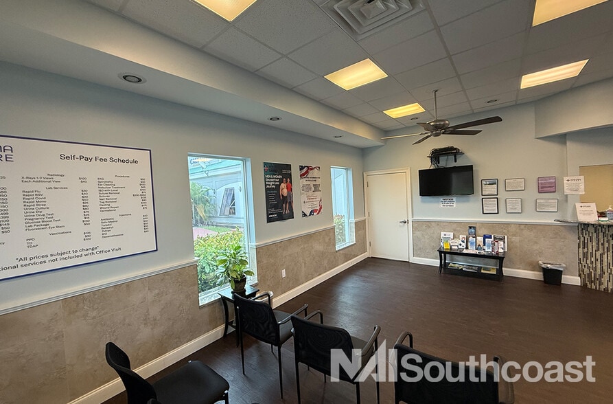 More Photos Of 3395-3405 NW Federal Hwy, Jensen Beach Freestanding For Sale