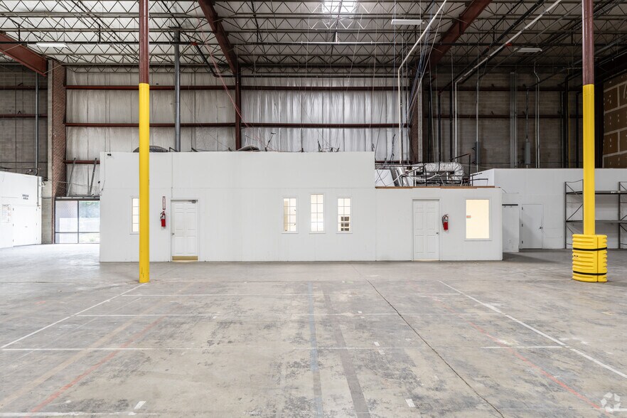 More Photos Of 8221 Preston Ct, Jessup Warehouse For Lease