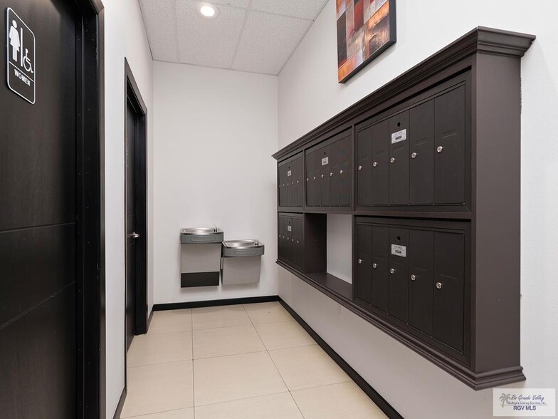 8015 N Expressway 77, Olmito, TX 78575 Medical Office For Lease