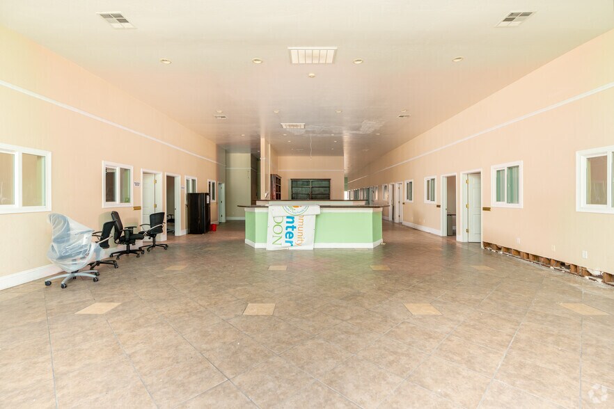 More Photos Of 2935 Oswell St, Bakersfield Medical For Lease