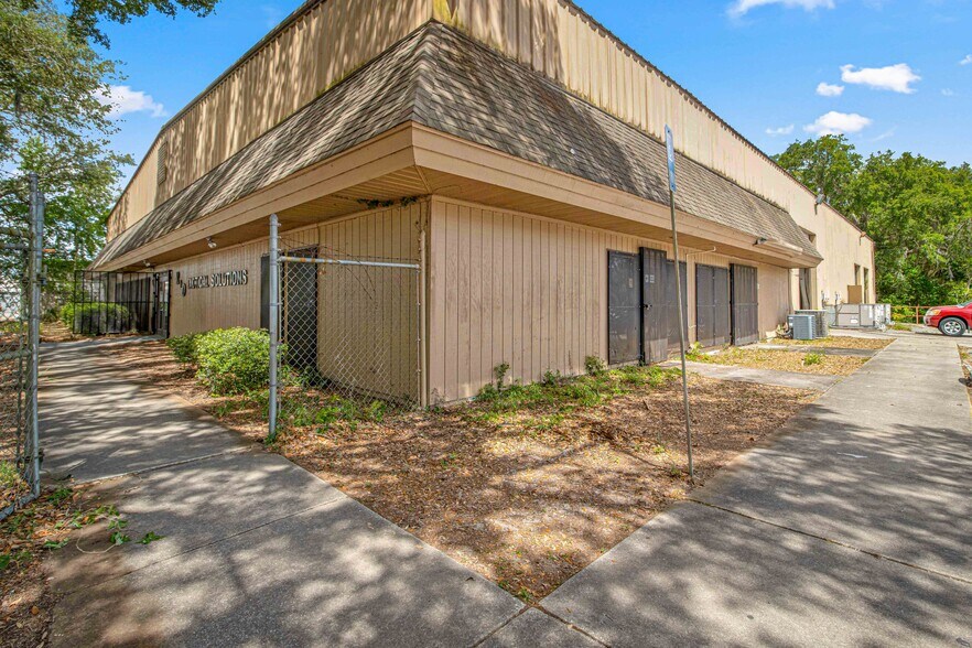 More Photos Of 1031 NE 16th St, Ocala Manufacturing For Sale