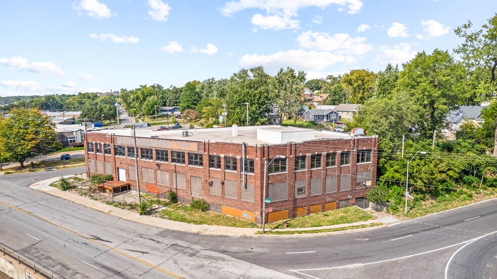 More Photos Of 6100 Wilson Ave, Kansas City Warehouse For Sale