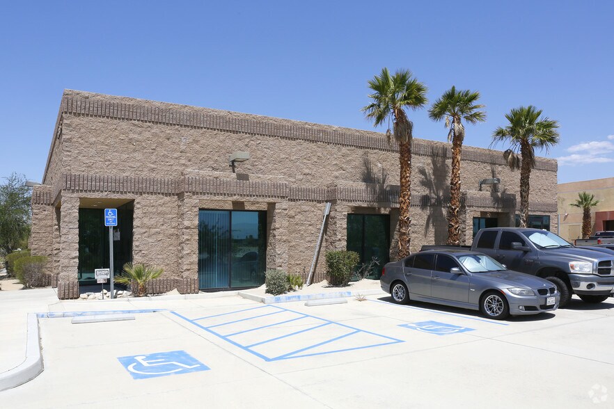 More Photos Of 63758 Orr Way, North Palm Springs Warehouse For Lease