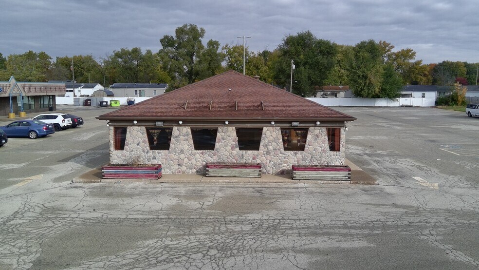 More Photos Of 1315 W Garfield Ave, Peoria Restaurant For Lease