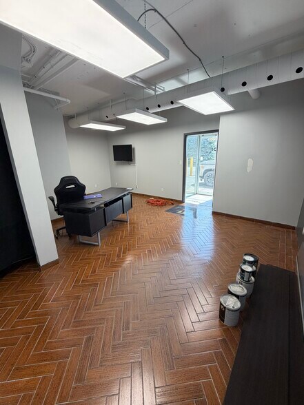 Primary Photo Of 2080 Fasan Dr, Tecumseh Service For Lease