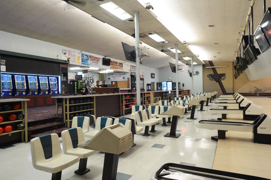 More Photos Of 9630 Evergreen Way, Everett Bowling Alley For Sale