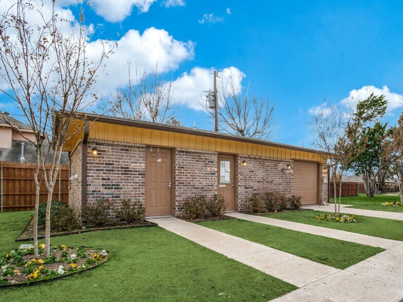 More Photos Of 1221 N Britain Rd, Irving Multifamily For Sale