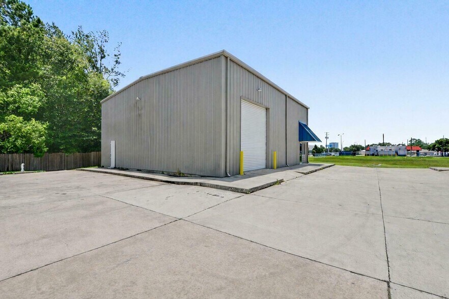 More Photos Of 3291 Warrior Dr, D'Iberville Light Distribution For Lease