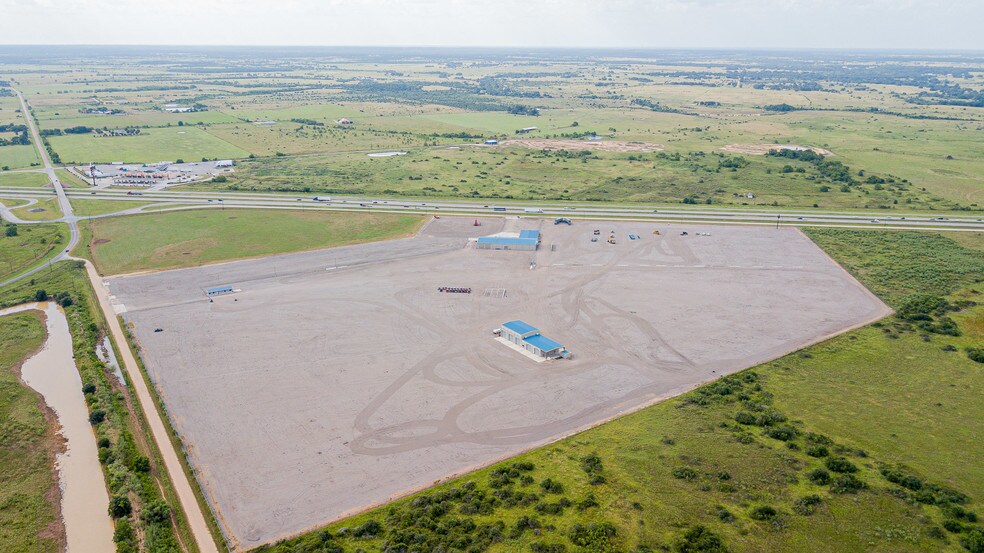 More Photos Of 7044 Interstate 10, Sealy Distribution For Sale