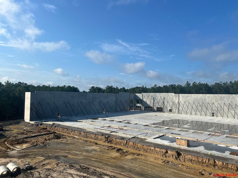 More Photos Of 8800 Whitepine Rd, Chesterfield Unknown For Lease