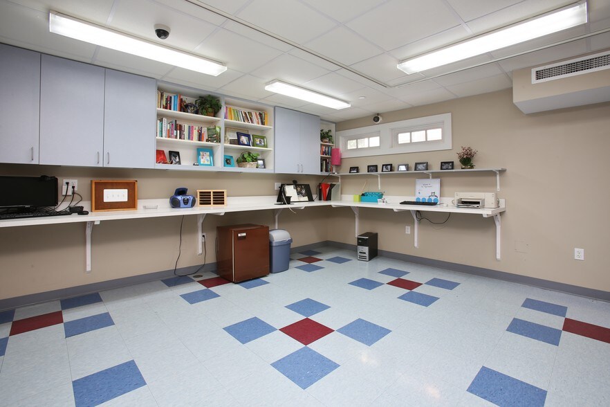 More Photos Of 541 Cambridge St, Allston Office For Lease