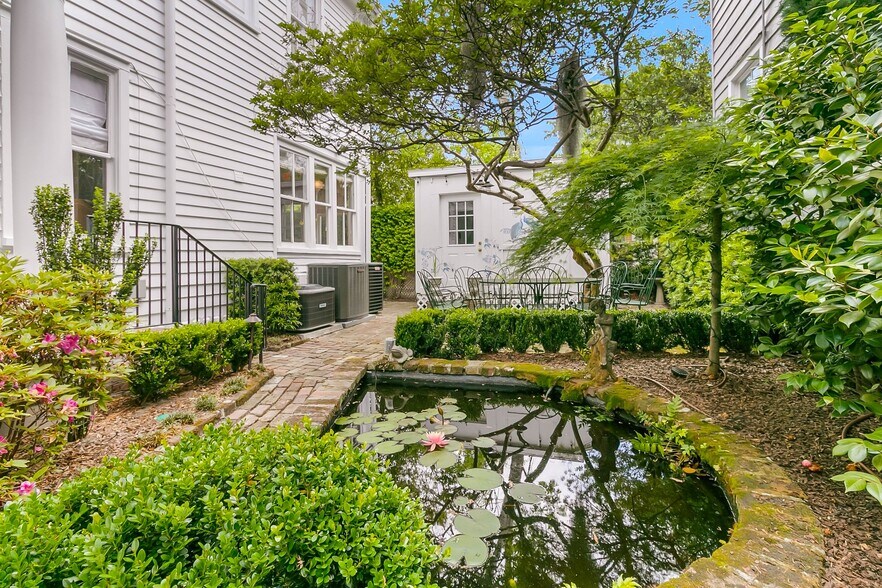 More Photos Of 184 Ashley Ave, Charleston Specialty For Sale