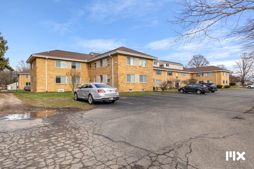 More Photos Of 1731-1733 Oak St, Niles Apartments For Sale