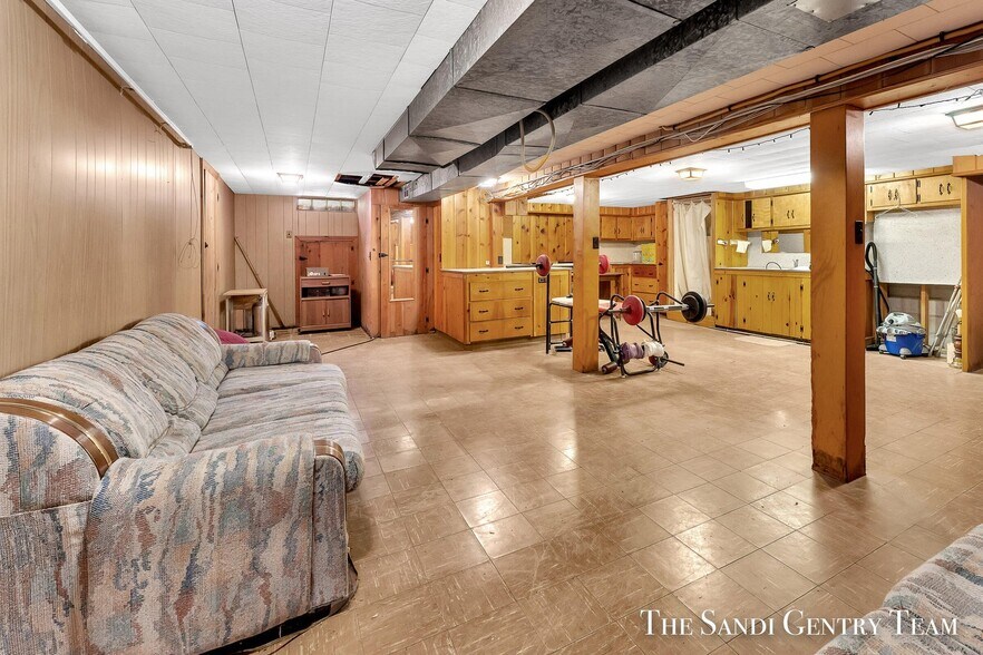 More Photos Of 4631 Harvey St, Norton Shores Medical For Sale