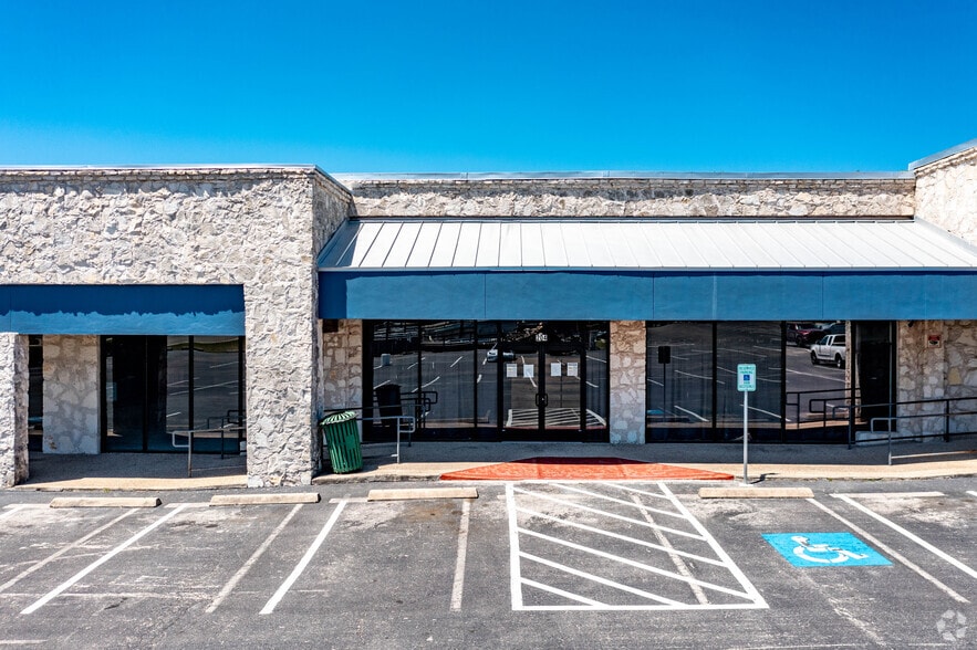 More Photos Of 9323 Perrin Beitel Rd, San Antonio Unknown For Lease
