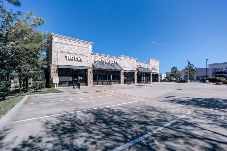 More Photos Of 27278 Cinco Ranch Blvd, Katy Storefront For Lease