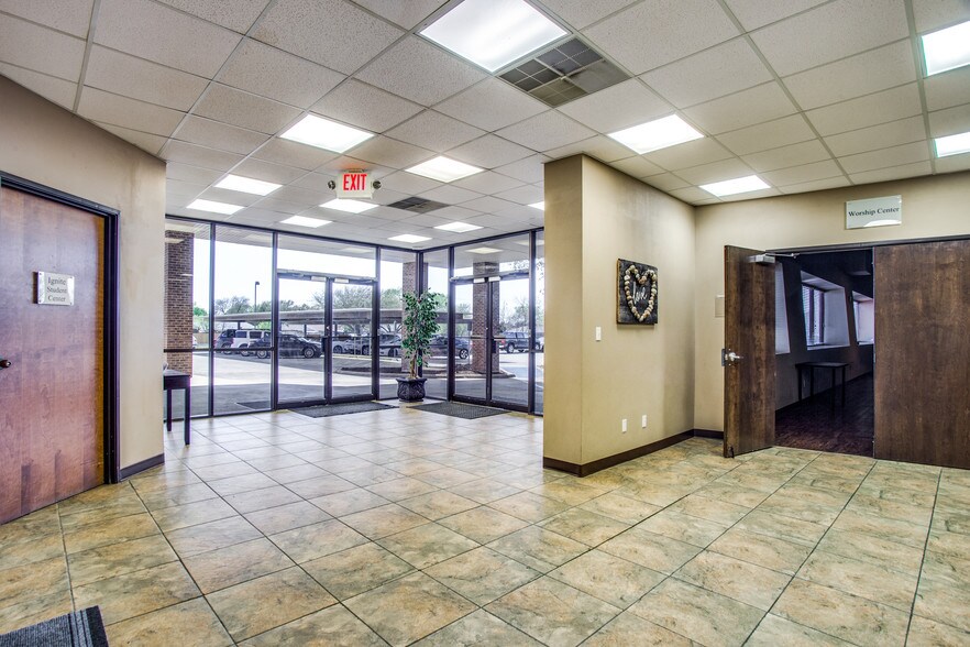 More Photos Of 6600 Paige Rd, The Colony Office For Lease