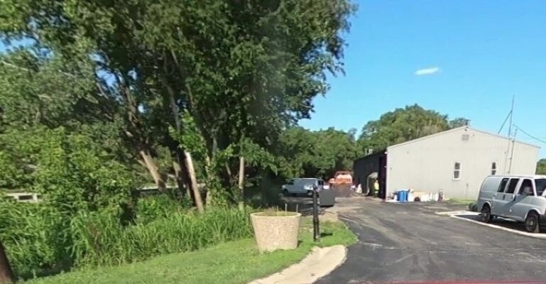 More Photos Of 10139 Kaw Dr, Edwardsville Warehouse For Lease