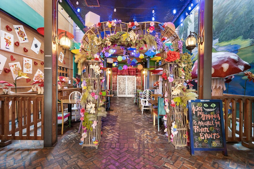 More Photos Of 16-20 Market Sq, Knoxville Apartments For Sale