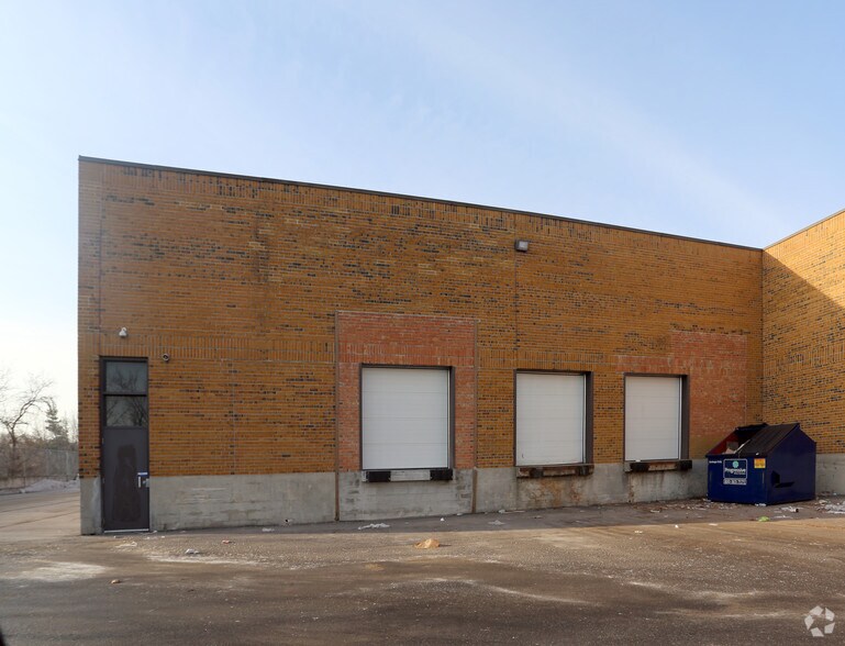 More Photos Of 155 Champagne Dr, Toronto Warehouse For Lease
