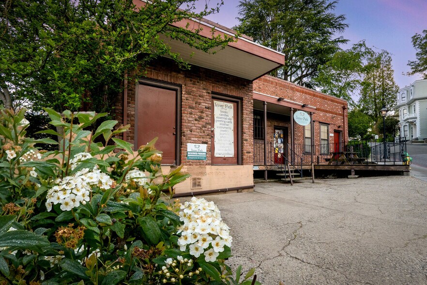 More Photos Of 200 Commercial St, Nevada City Freestanding For Sale