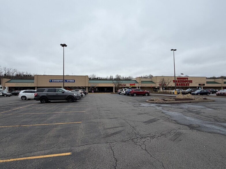 More Photos Of 2000-2008 N Township Blvd, Pittston Unknown For Lease