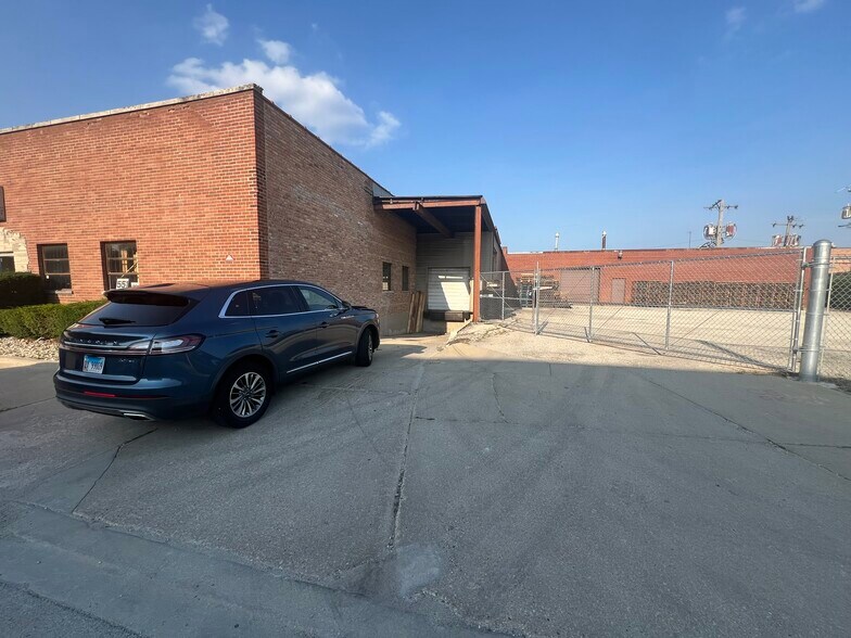 More Photos Of 551 Hyde Park Ave, Hillside Flex For Sale