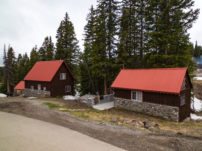 More Photos Of 21221 Baron Lake Dr, Cedaredge Hotel For Sale