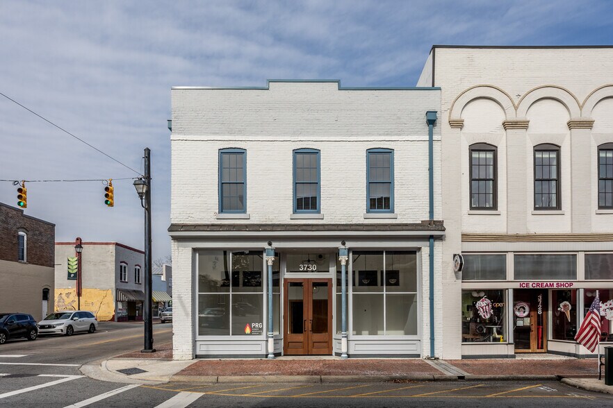 More Photos Of 3730 North Main St, Farmville Storefront Retail Residential For Lease