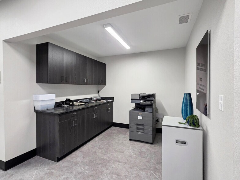 More Photos Of 3410 I-10 W, Orange Office For Sale