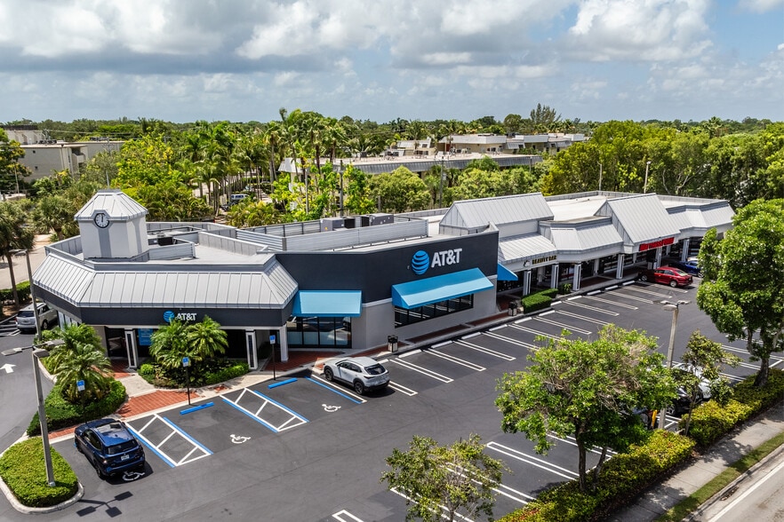 Primary Photo Of 8821-8833 S Dixie Hwy, Miami Unknown For Lease