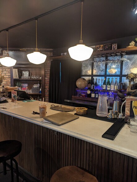 Primary Photo Of 235 E 53rd St, New York Apartments For Lease