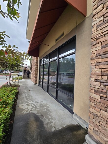 More Photos Of 8840 N Magnolia St, Santee Unknown For Lease