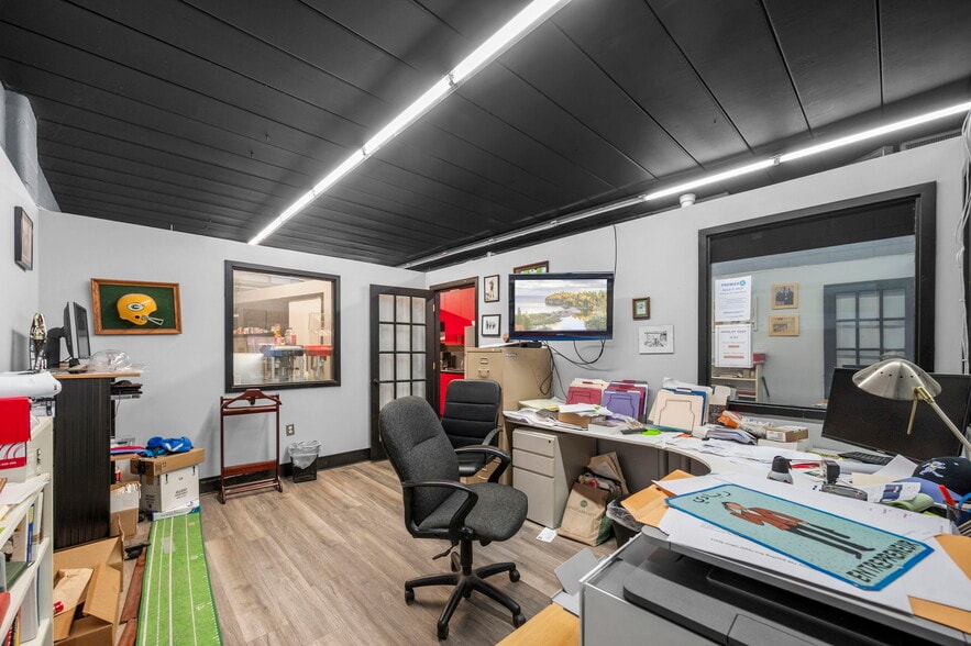 More Photos Of 735-737 Snelling Ave N, Saint Paul Storefront Retail Office For Lease