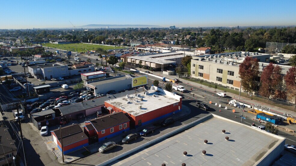 More Photos Of 9802-9804 Atlantic Ave, South Gate Restaurant For Lease
