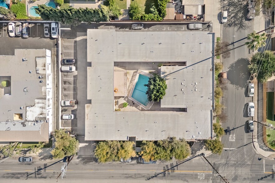 More Photos Of 7000 Etiwanda Ave, Reseda Apartments For Sale