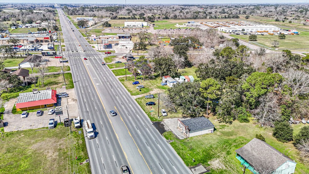 More Photos Of 2466 W Highway 6, Alvin Office Residential For Sale