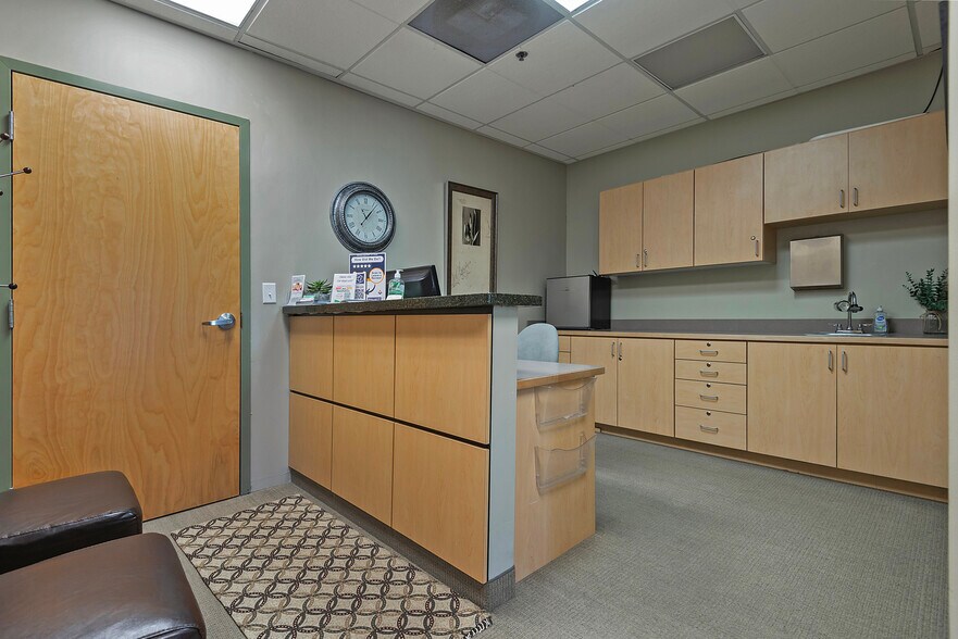 More Photos Of 7370-7430 Creek Rd, Midvale Office For Sale