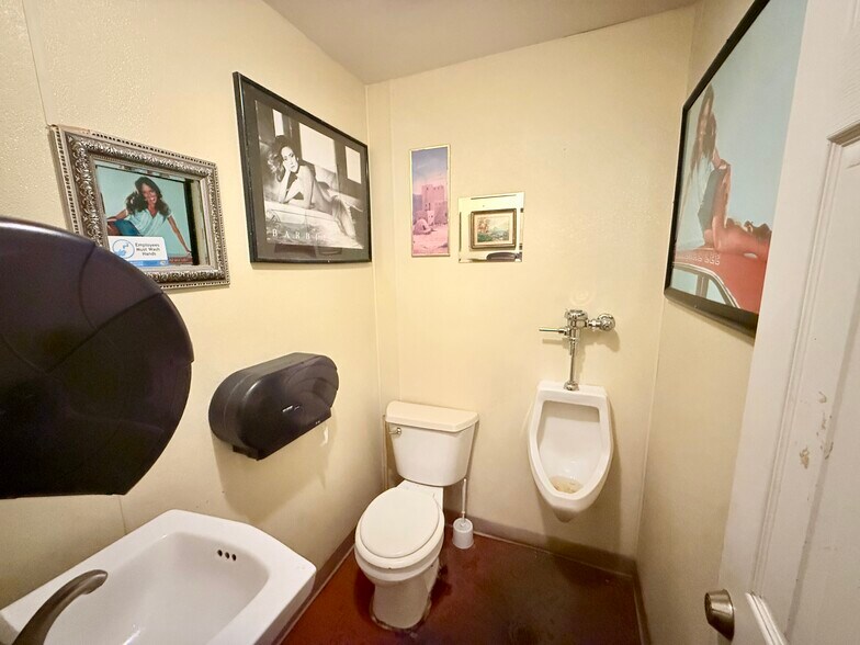 More Photos Of 300-302 300-302 Spring St, Pueblo Storefront Retail Residential For Sale