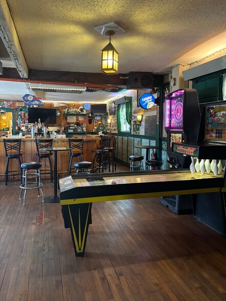 More Photos Of 222 Katherine St, Buffalo Restaurant For Sale