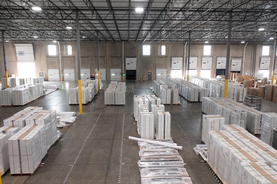 More Photos Of 5457 Sandshell Dr, Fort Worth Warehouse For Lease