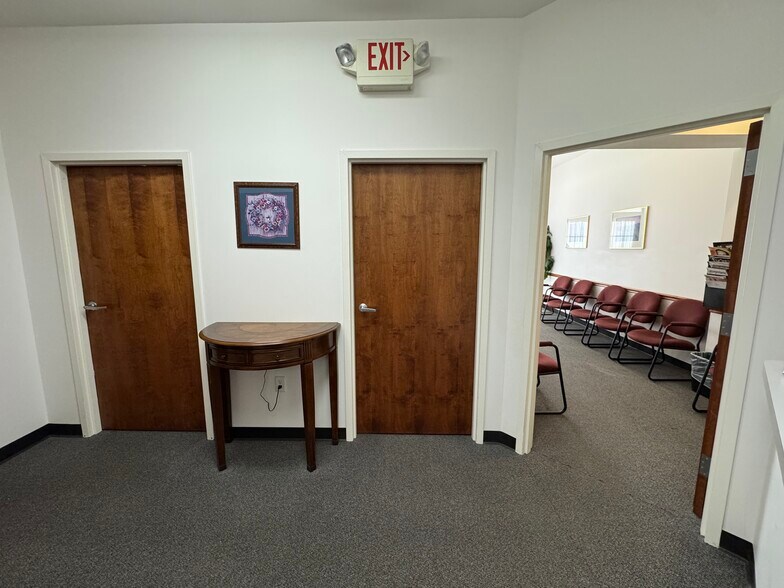 More Photos Of 1136-1146 Opal Ct, Hagerstown Medical For Sale