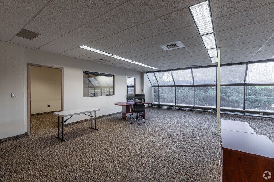 More Photos Of 101 Merritt Blvd, Trumbull Office For Lease