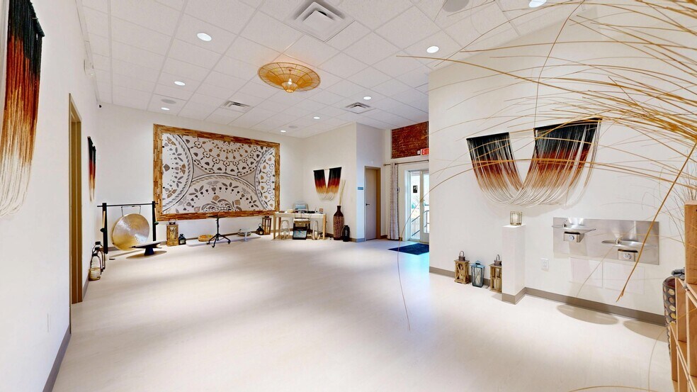 More Photos Of 227 Main St, Fort Mill Office For Lease